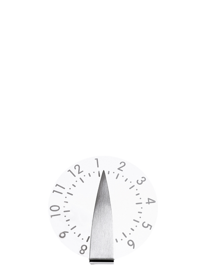 3100
